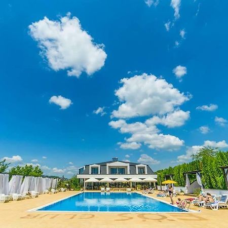 Complex Eos Hotell Valea Lupului  Exteriör bild